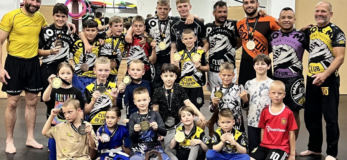 46 Medallas de Brazilian JIU-JITSU para el Mano a Mano Torrevieja.