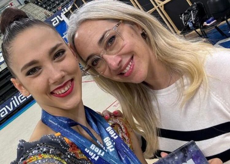 POLINA BEREZINA DEL CLUB G.RITMICA TORREVIEJA SE PROCLAMA SUBCAMPEONA DE ESPAÑA ABSOLUTA