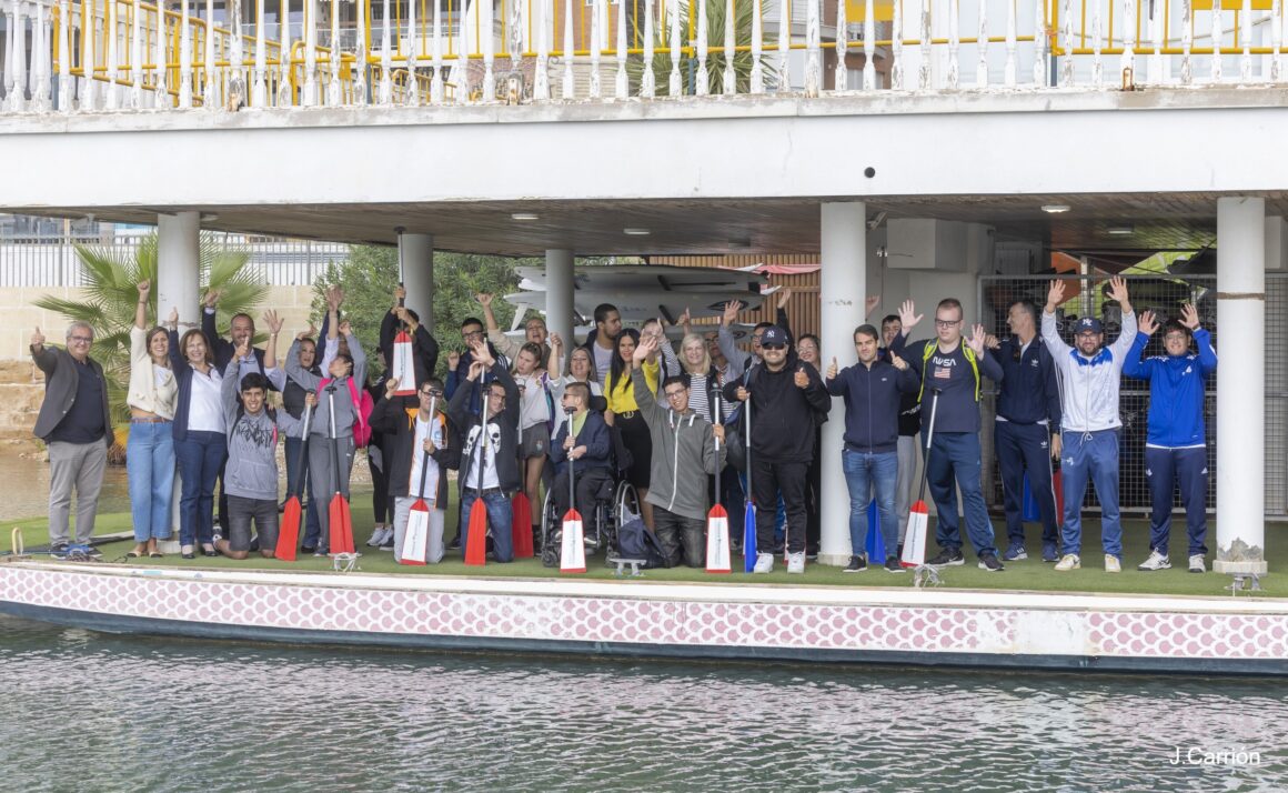 ACUERDO CON LAS ASOCIACIONES ALPE, APANEE-CADA Y LA RESIDENCIA ORIOL PARA INICIO DEL CURSO DE BARCO DRAGÓN INCLUSIVO PARA JÓVENES Y USUARIOS DE SUS CENTROS.